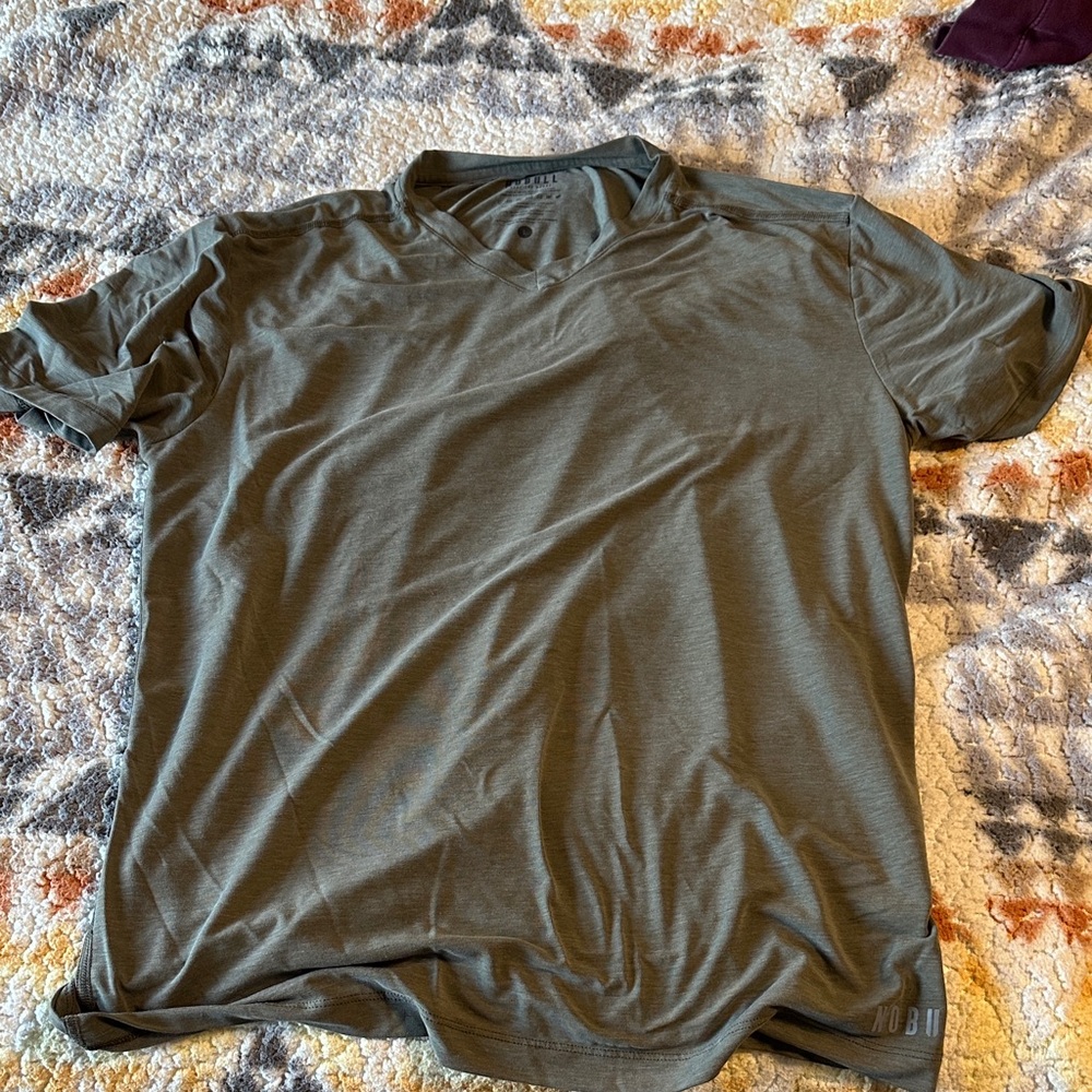 NOBULL Men's Short Sleeve Tee in Olive